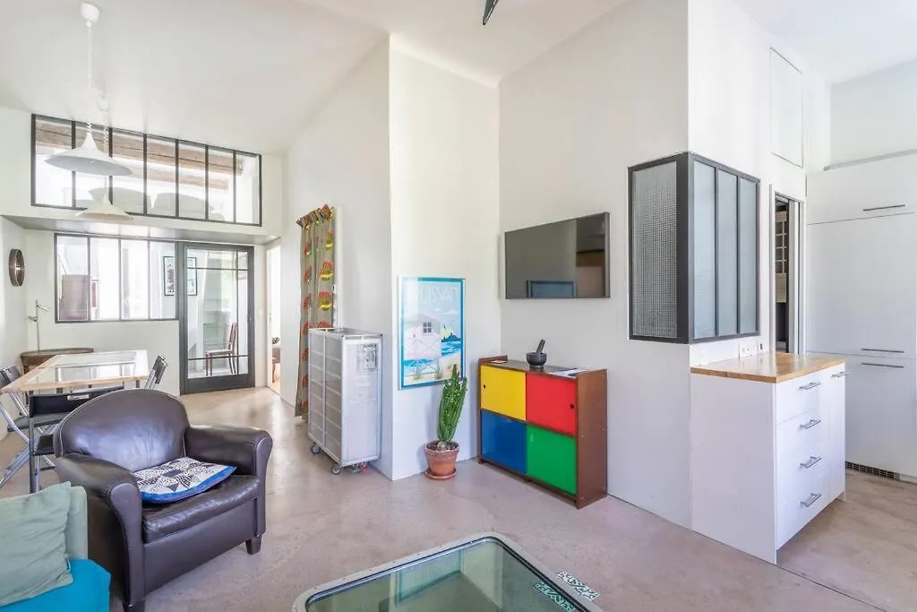 25Aug Cosy Appartement Au Cours Julien Marseille