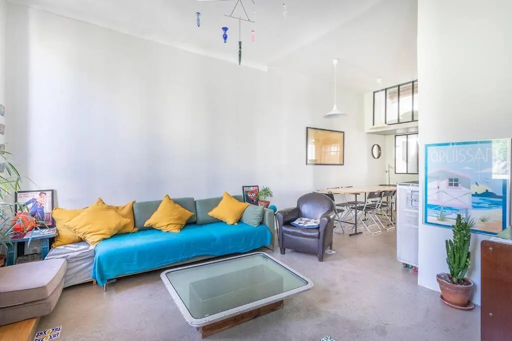 25Aug Cosy Appartement Au Cours Julien Marseille 0*,  France